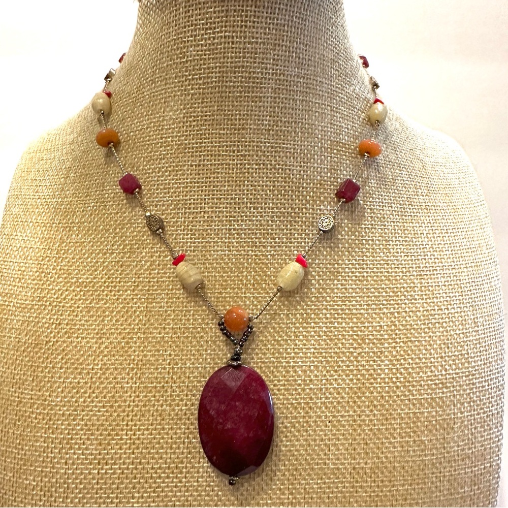 Lia Sophia Boho Necklace antique gold tone / glass or stone beads red tan orange